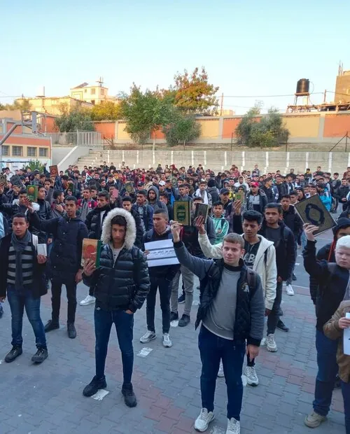 دانش آموزان فلسطینی اقدام موهن سوئد را محکوم کردند+ تصاویر